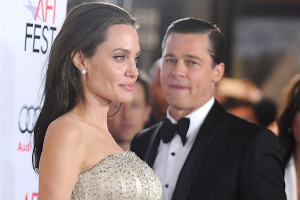 Angelina Jolie bán món quà 3 triệu USD của Brad Pitt