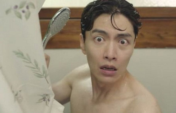 Cảnh tắm của Lee Min Ki gây tranh cãi