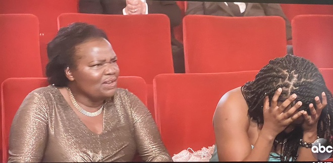 Nam diễn viên khiến mẹ và em gái ôm mặt xấu hổ khi phát biểu ở Oscar