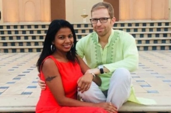 Cô gái Ấn Độ kết hôn với ân nhân cứu sống mình