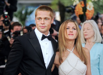Jennifer Aniston: 'Tôi và Brad Pitt vẫn là bạn thân'