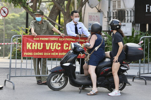 Phong tỏa 3 căn hộ tại Hà Nội do ca nhiễm nCoV