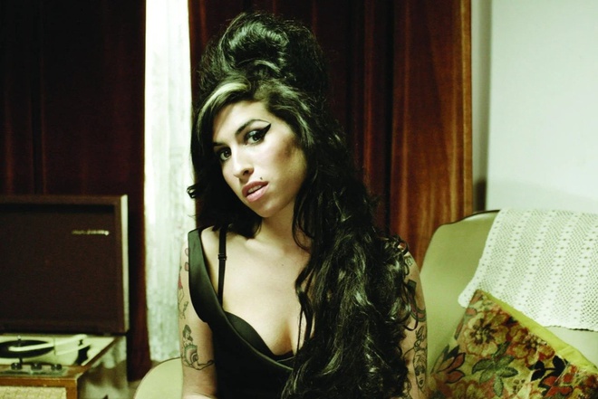 36 ngày trước khi mất, Amy Winehouse không có một bữa ăn tử tế