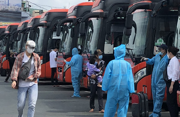 50 chuyến xe đưa người dân từ TP.HCM về Bình Định là sai sự thật