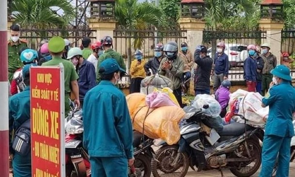 120 người từ Bình Phước về Nghệ An bị kẹt ở Đắk Nông