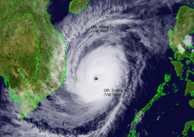 Biển Đông đang hứng cơn bão mạnh nhất lịch sử, sóng biển cao 11 m