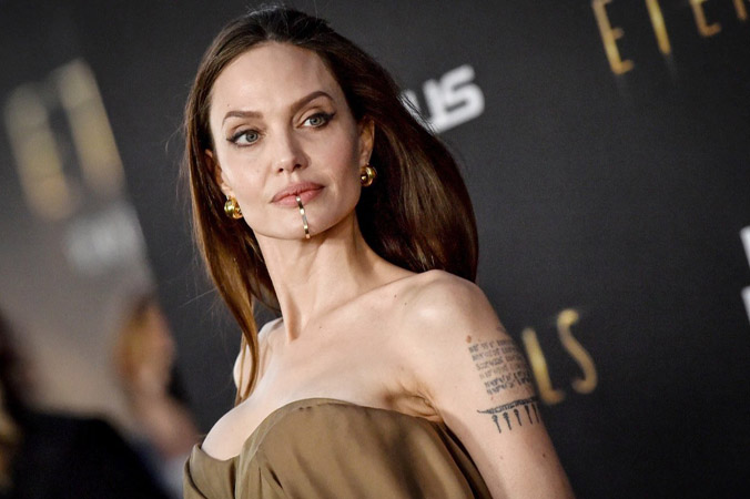 Angelina Jolie trở lại sau bom tấn 'Eternals'