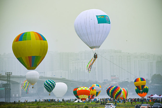 Tạm dừng dịch vụ trải nghiệm khinh khí cầu ở Hà Nội