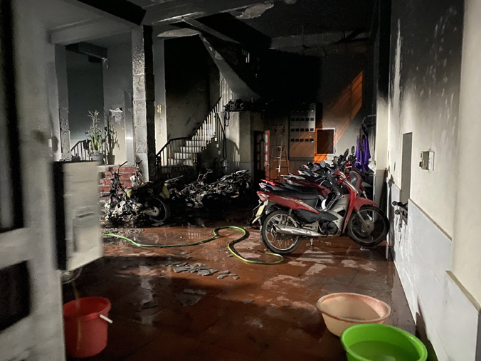 Hai người bị thương nặng, bỏng 50% trong vụ đốt nhà ở Hà Nội