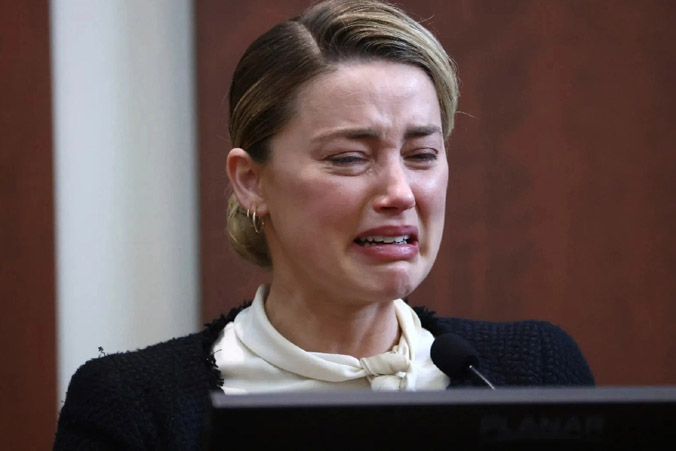 Amber Heard sai lầm khi nhắc tới Kate Moss ở tòa