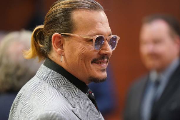 Quản lý cũ: 'Johnny Depp lạm dụng rượu, chất kích thích'