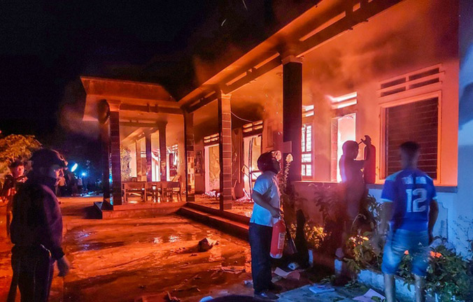 Công an điều tra vụ cháy trụ sở UBND xã khiến sổ sách bị thiêu rụi
