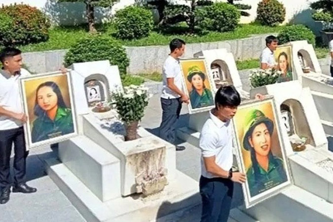 Tiếp nhận ảnh phục dựng 10 nữ anh hùng liệt sĩ TNXP Ngã ba Đồng Lộc