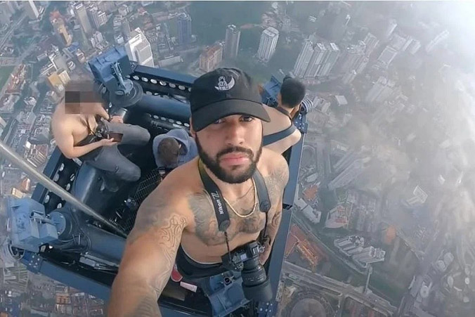 Nhóm YouTuber bị bắt vì leo lên tòa nhà 118 tầng ở Malaysia