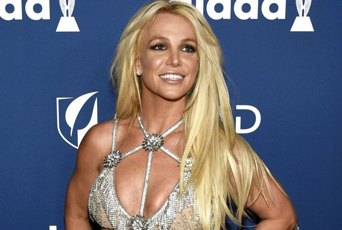 Britney Spears ngày càng thất thường