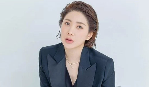 Seo In Young cưới ở tuổi 39