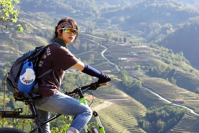 Cô gái đạp xe 420 km khám phá Hà Giang, Cao Bằng