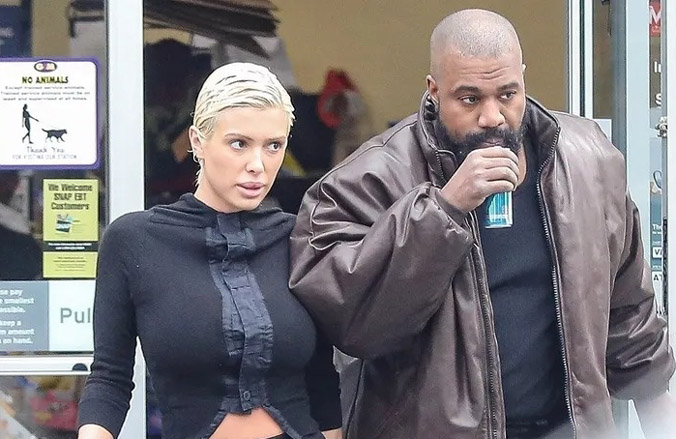 Kanye West bị kiện