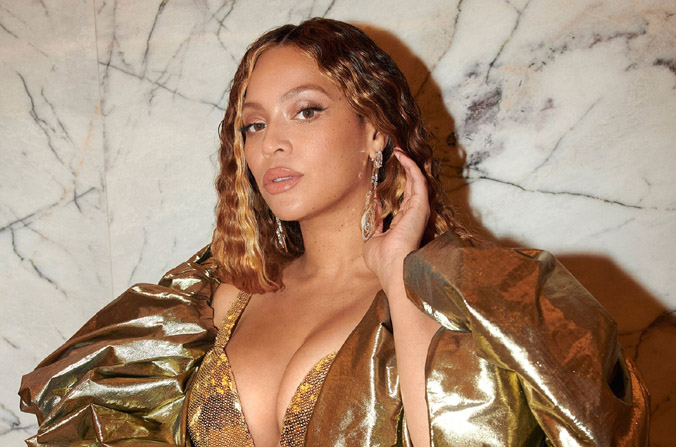 Beyoncé bị người hâm mộ chỉ trích