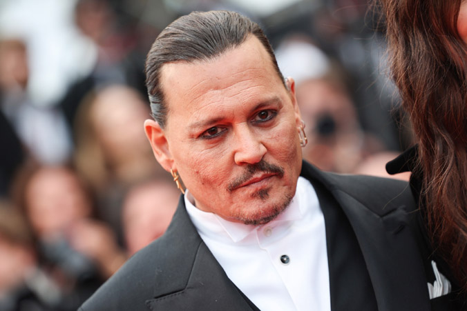 Johnny Depp không cần Hollywood nữa