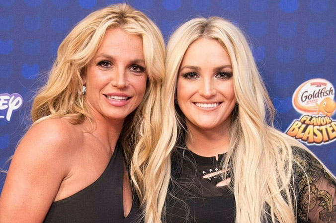 Britney Spears hàn gắn với em gái sau nhiều năm khẩu chiến