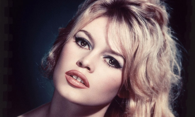 'Biểu tượng sexy' Brigitte Bardot ở ẩn vì mệt mỏi với showbiz