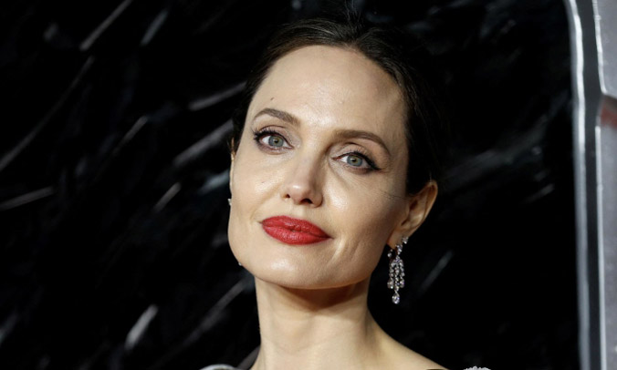 Angelina Jolie ra mắt hãng thời trang