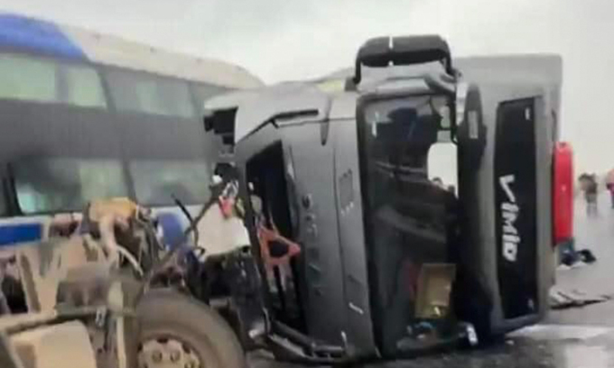 Tai nạn liên hoàn trên cao tốc Nghi Sơn - Diễn Châu