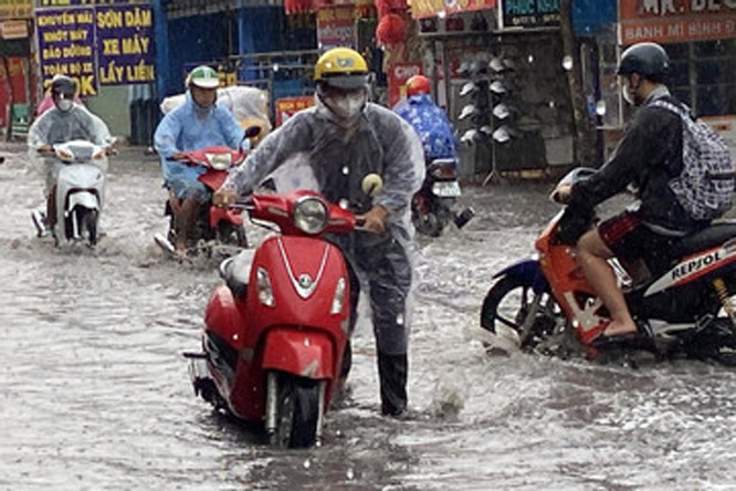 Hà Nội, TP.HCM đều có mưa giông
