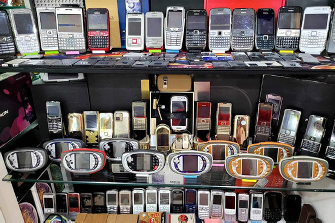 Tắt sóng 2G: Điện thoại “cục gạch” sắp bị khai tử